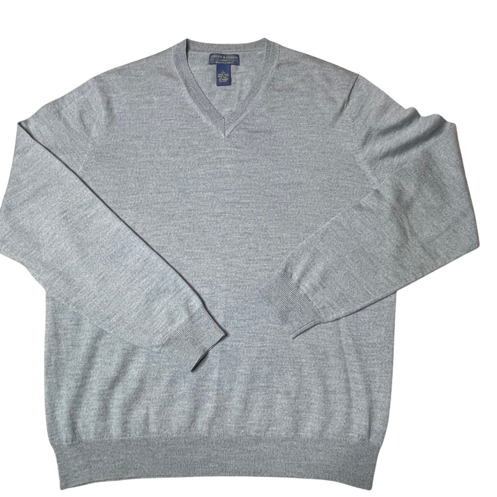 Joseph & Lyman‎ Men's Merino Wool V-Neck Sweater, Soft Knit Pullover - Large